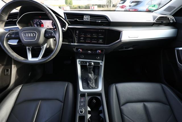 Audi Q3 Sportback quattro 45 TFSI S tronic Nav LM19Z 