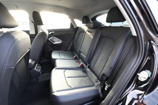 Audi Q3 Sportback quattro 45 TFSI S tronic Nav LM19Z 