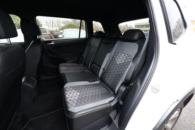 Volkswagen Tiguan Allspace R-Line TSI 150 DSG SHZ Nav EasyO 