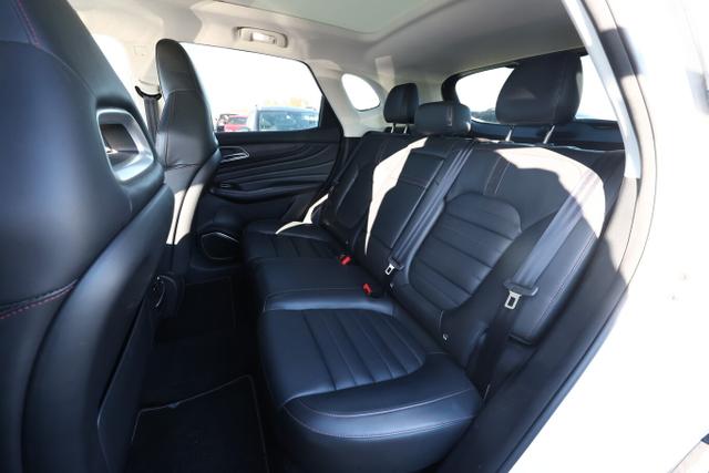 MG EHS Luxury PHEV Pano Nav PDC ACC LM18Z LaneAs 