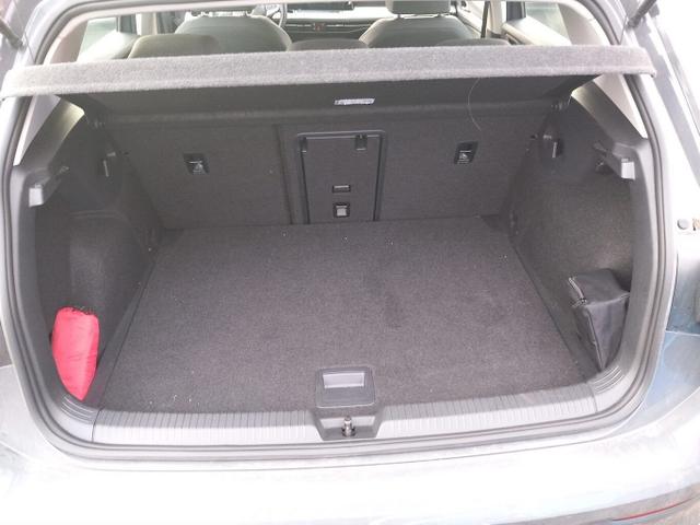 Volkswagen Golf LIFE VIII 1.5 eTSI 150 DSG LED Nav ACC SHZ 