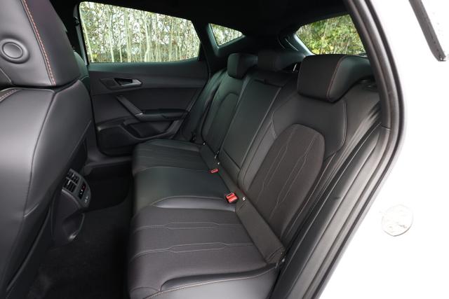 Cupra Formentor eTSI DSG SHZ ACC 3ZClim DigC WirelessC 