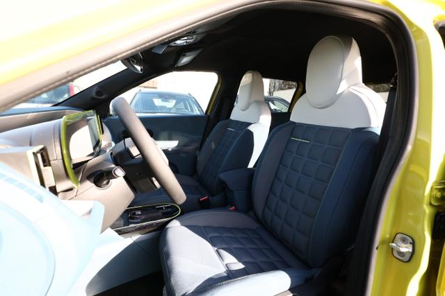 Fiat Grande Panda La Prima MHEV AT Winter Nav Kam LED 