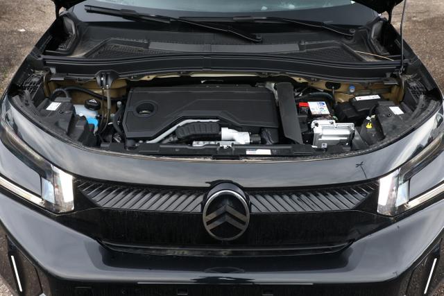 C3 Aircross PLUS MHEV 145 eDSC6 SHZ Kam CarP LED 