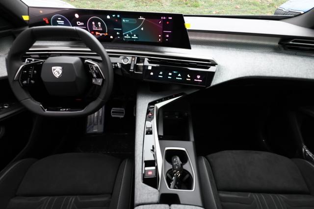 Peugeot 5008 GT MHEV 145 KomfortP AHK eHK Nav ACC SHZ 