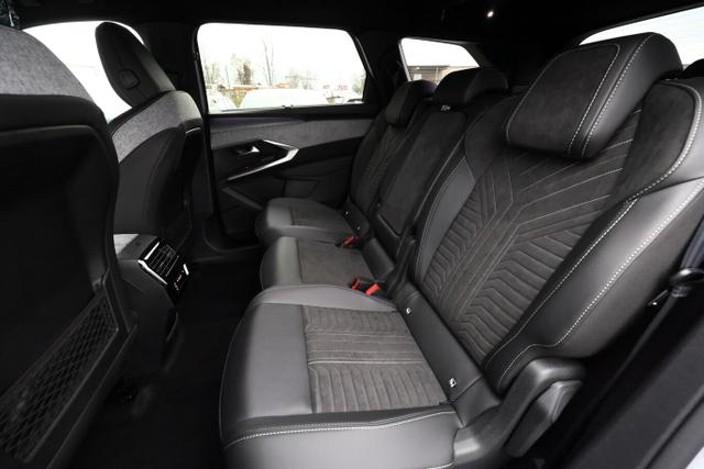 Peugeot 5008 GT MHEV 145 KomfortP AHK eHK Nav ACC SHZ 