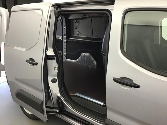 Peugeot Partner EAT8 L2 Holz Keyl 2Z-Klima Kam Nav CarP 