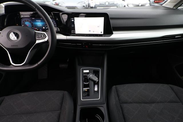 Volkswagen Golf LIFE VIII 1.5 eTSI 150 DSG LED Nav ACC SHZ 
