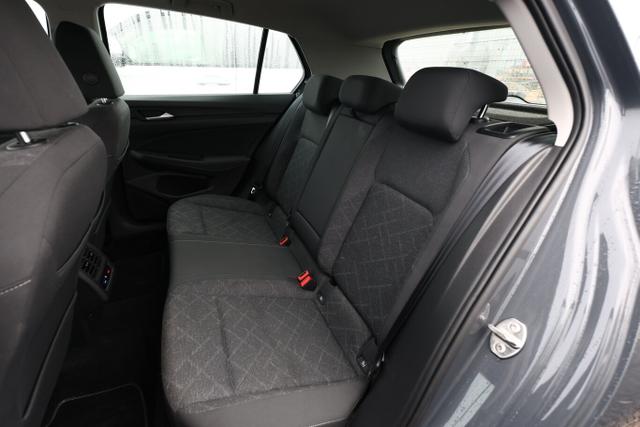 Volkswagen Golf LIFE VIII 1.5 eTSI 150 DSG LED Nav ACC SHZ 