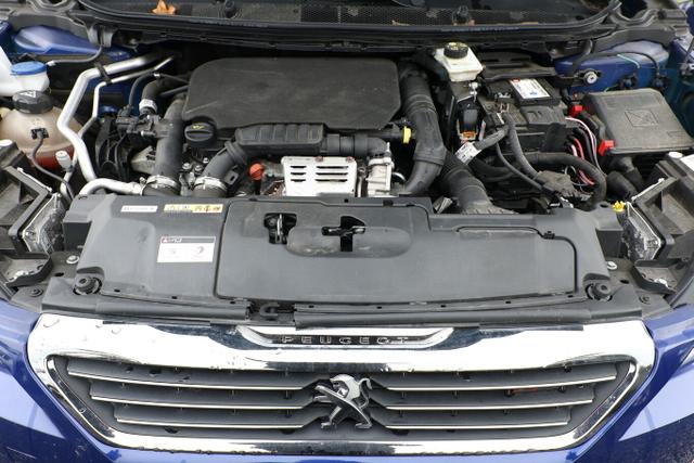 Peugeot 308 Allure 1.2 PT 130 Pano LED Nav Kam KeyL PDC 