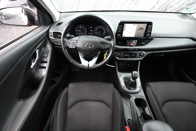 Hyundai i30 Intro 1.0 T-GDI 120 LED Nav Kam KeyL LM17Z 