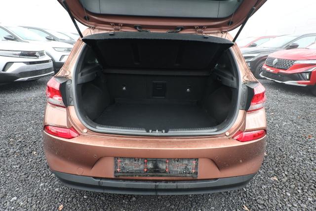 Hyundai i30 Intro 1.0 T-GDI 120 LED Nav Kam KeyL LM17Z 