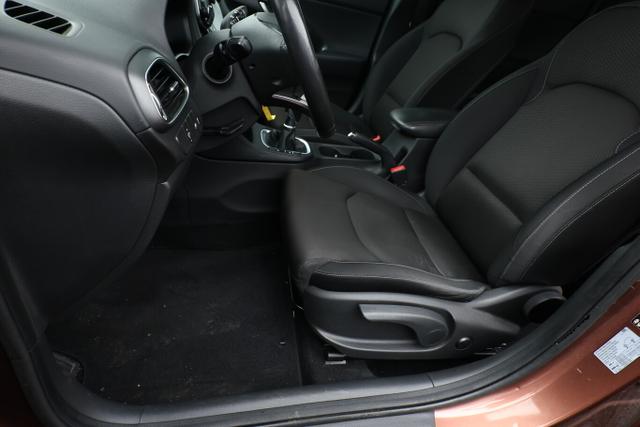 Hyundai i30 Intro 1.0 T-GDI 120 LED Nav Kam KeyL LM17Z 