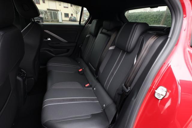 Astra GS 1.2 130 AT8 Nav 360&deg; SHZ ACC Keyl 17Z 