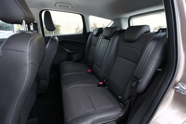 Ford Kuga Titanium 1.5 EcoBoost 150 Aut. Nav AHK PDC 