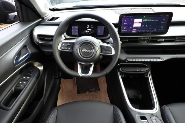 Jeep Avenger Summit MHEV Pano Leder Nav JBL 18Z 