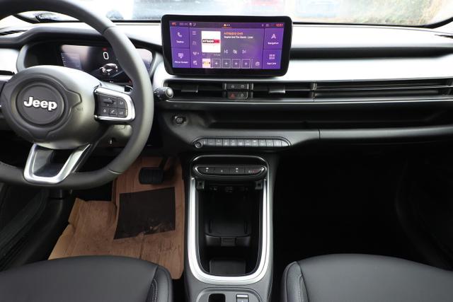 Jeep Avenger Summit MHEV Pano Leder Nav JBL 18Z 