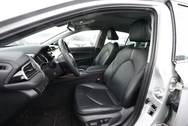 Toyota Camry Executive Hybrid 2.5 VVTi 218 CVT LED Nav 