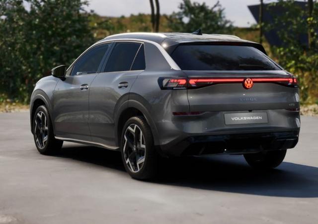 Volkswagen T-Roc R-Line DSG neuMod Pano Nav eHk LM18Z 3JGar 