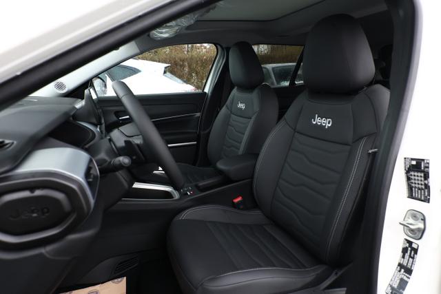 Jeep Avenger Summit MHEV Pano Leder Nav JBL 18Z 