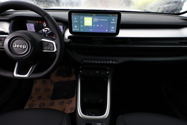 Jeep Avenger Summit MHEV Pano Leder Nav JBL 18Z 