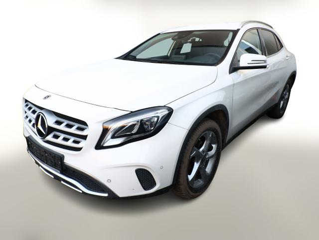 Mercedes-Benz GLA - Urban 200 DCT KeyL eHK Nav Kam SHZ PrivG 18Z