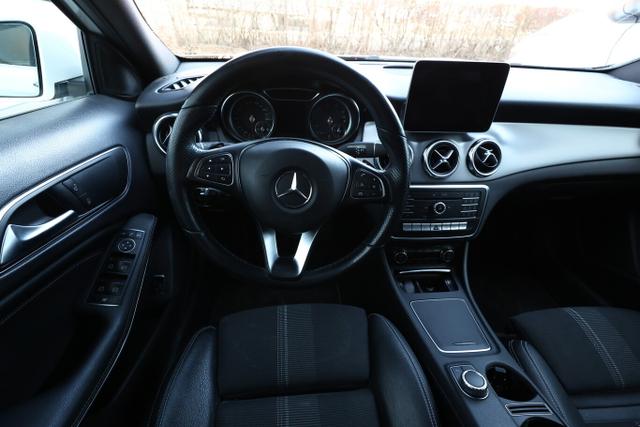 Mercedes-Benz GLA Urban 200 DCT KeyL eHK Nav Kam SHZ PrivG 18Z 