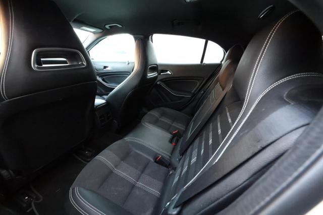 Mercedes-Benz GLA Urban 200 DCT KeyL eHK Nav Kam SHZ PrivG 18Z 