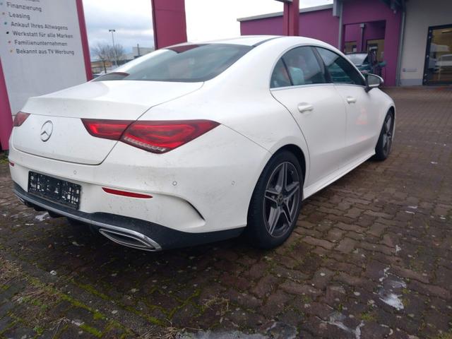 Mercedes-Benz AMG Line CLA 180 DCT LED ParkAs Kam SHZ Nav 18Z 