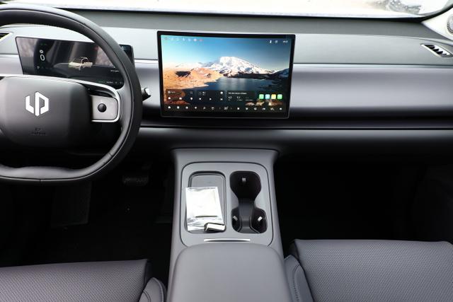 Leapmotor C10 Design REEV 20Z Pano Nav SHZ eHK ACC 4J.Gar. 