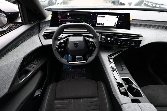 Peugeot 3008 GT Hybrid Pano Focal Alcantara ACC 360&deg; BT 
