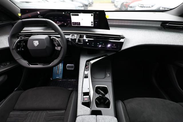 Peugeot 3008 GT Hybrid Pano Focal Alcantara ACC 360&deg; BT 