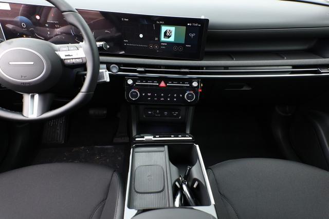 Hyundai TUCSON 1.6 HEV 215 DCT Trend 18Z Krell eHK SHZ 