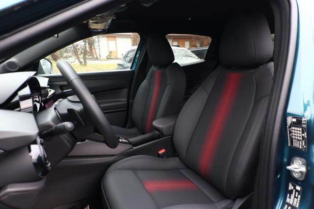 Junior Speciale Ibrida Nav LED LM18 elektr.Heckkl ACC SHZ 