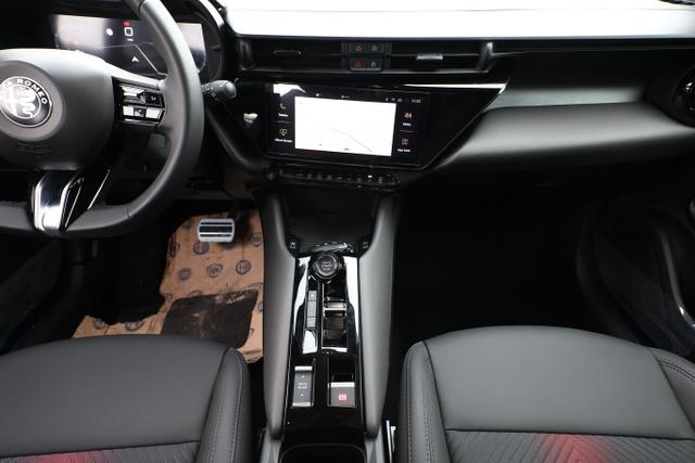 Junior Speciale Ibrida Nav LED LM18 elektr.Heckkl ACC SHZ 