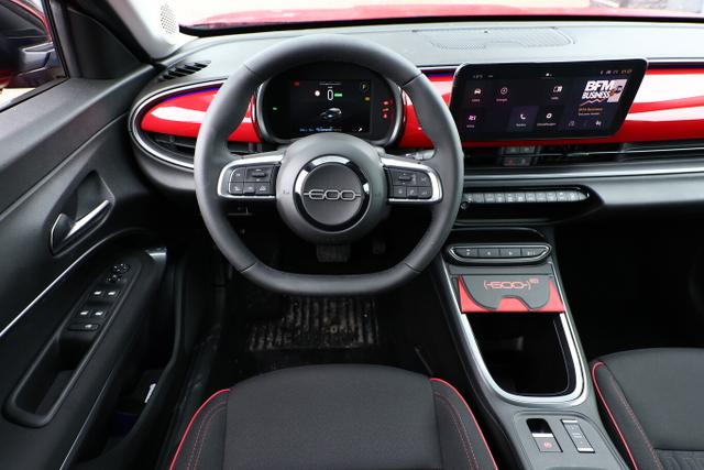 600e RED 54kWh 11kW-OBC CarPlay W&auml;rmepumpe PDC 