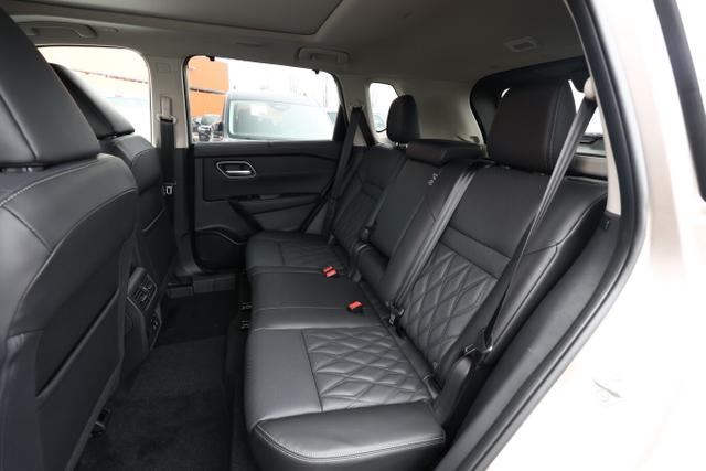 Nissan X-Trail Tekna e-4ORCE Pano Bose Nappa ACC SHZ 