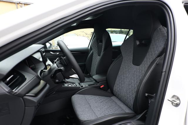 Skoda Octavia Combi Sportline DSG Sportl Matrix Nav ACC Kessy 