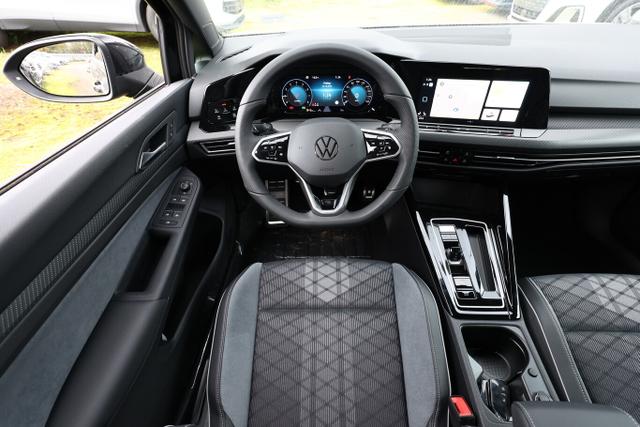 Volkswagen Golf R-Line 8 1.5 eTSI 150 DSG LED+ Nav SHZ LM18 