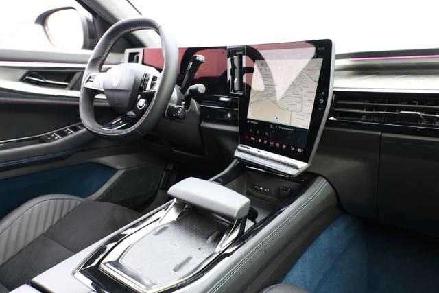 Renault Rafale Esprit Alpine PHEV Matrix Pano HUD Kam360 