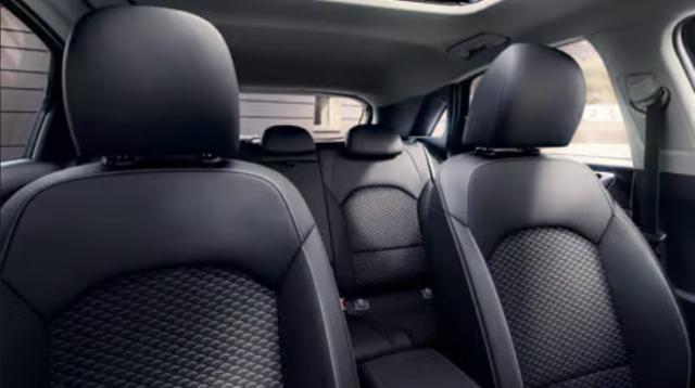 Kia Ceed MT SHZ Nav Kam PrivG Keyl LM17 LHZ AC2Zone 