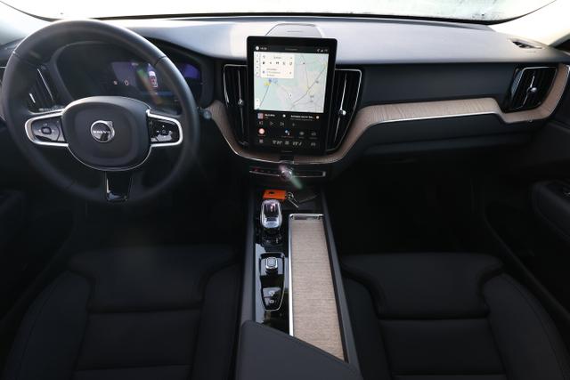 XC60 Plus Dark T6 AWD AHK 360&deg; H/K ACC WinterP 
