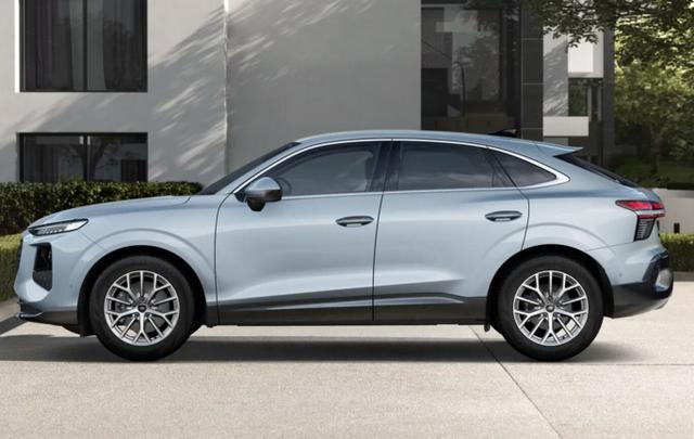 Audi Q3 Sportback Sportb neuMod Tech LED+ KlimaP Keyl ACC PrivG 