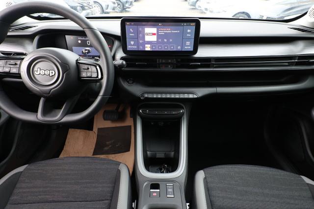 Avenger Longitude 1.2 Hybrid 110 DCT SHZ LED PDC 