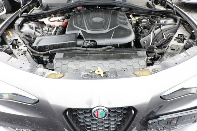 Alfa Romeo Giulia Sprint 2.2 Turbo 160 AT8 Nav Kam Keyless 