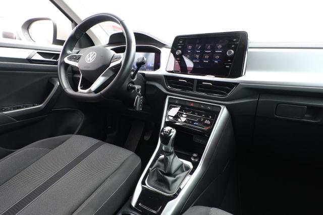 Volkswagen T-Roc Life 1.5 TSI 150 LED ParkAs ACC SHZ DigCo 