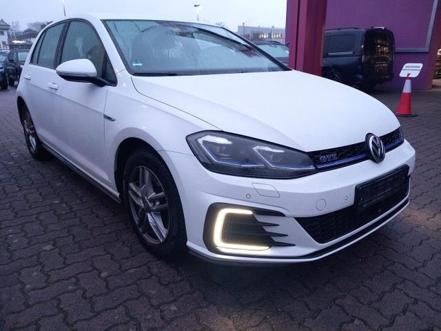 Volkswagen Golf GTE VII 1.4 TSI 204 DSG LED Nav PDC SHZ 16Z 