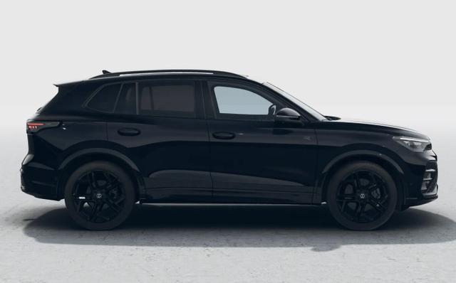 Volkswagen Tiguan R-Line 4M Pano Nav AHK Matrix LM20Z PrivG 