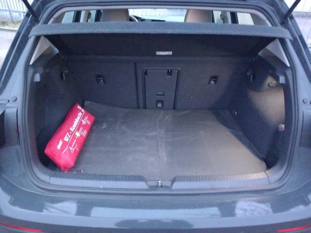 Volkswagen Golf LIFE VIII 1.5 TSI 130 LED PDC Nav AppCo ACC 