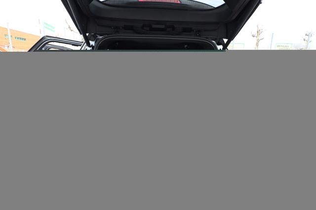 Peugeot 5008 GT Hybrid Pano KomfortP AHK eHK Nav ACC BT 